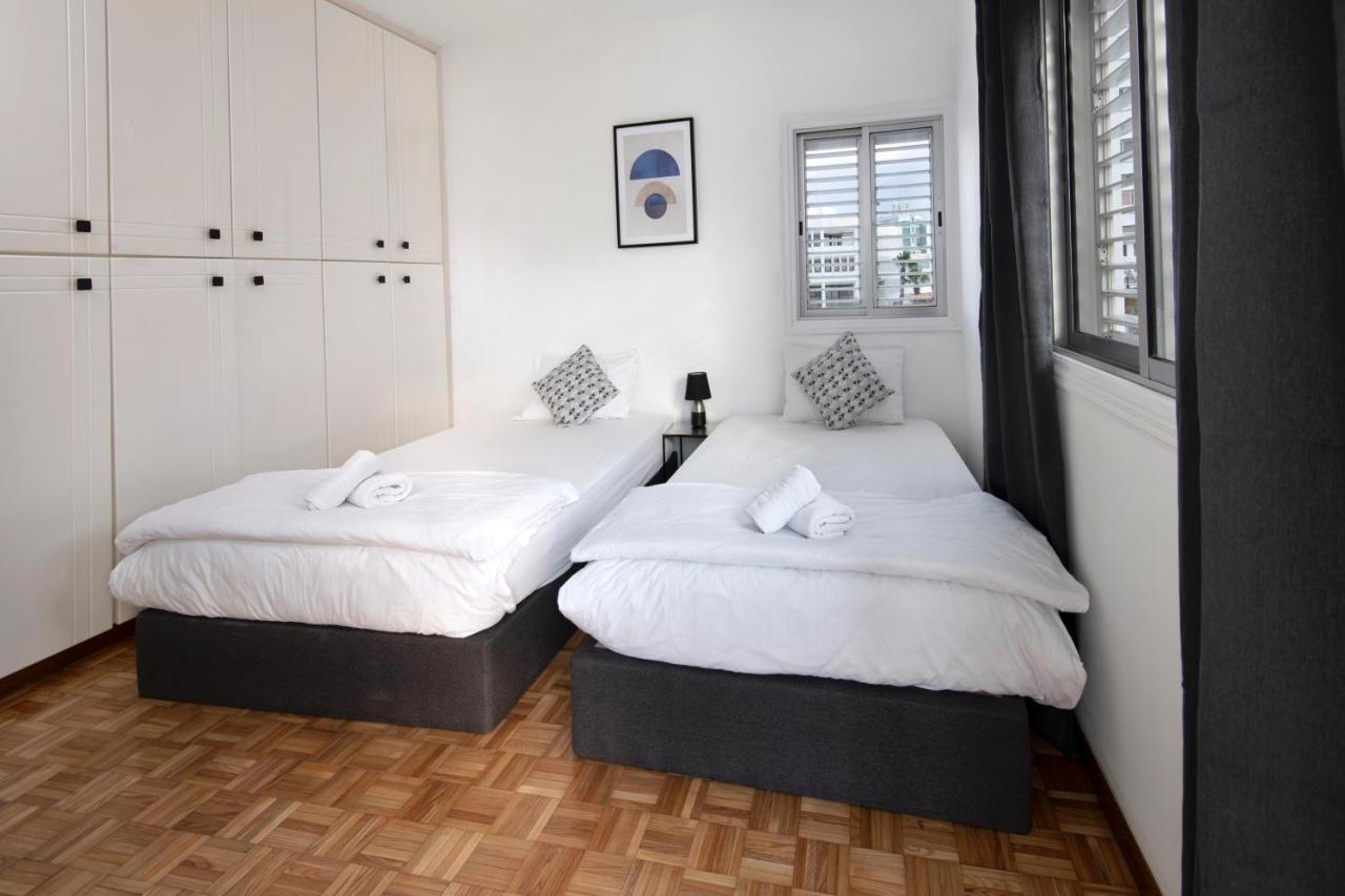 Urban Condo 10 - 2 Bdr Nikosia Bagian luar foto